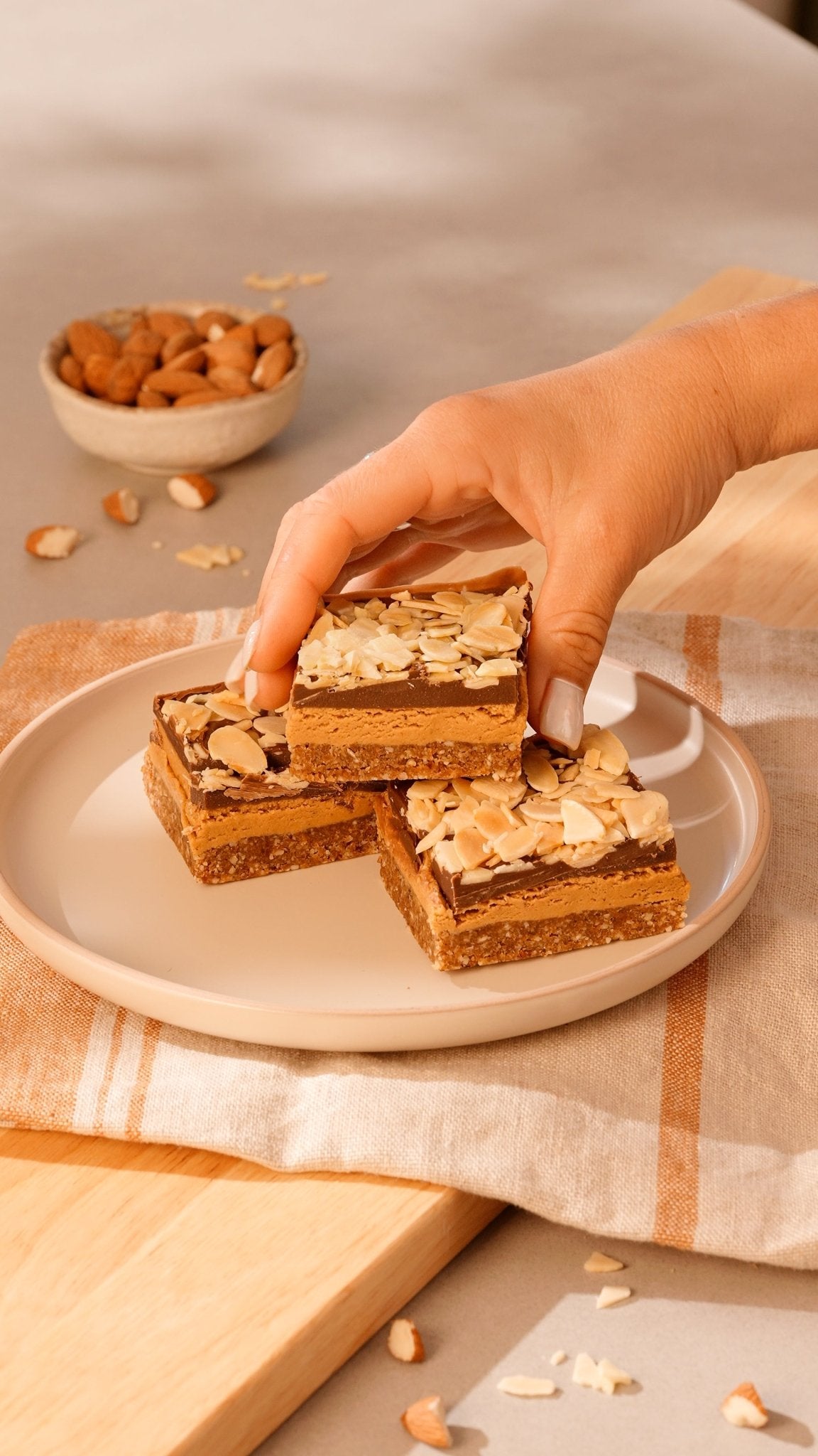 Vanilla Almond Butter Slice - Nuzest UK