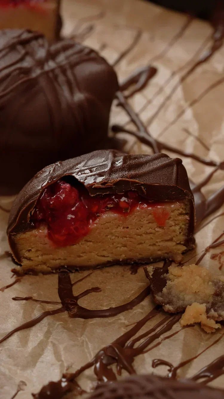 PB + Raspberry Protein Cups - Nuzest UK